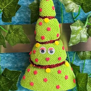 Magnet Weihnachtsbaum aus einem grünen Mikrofaserlappen